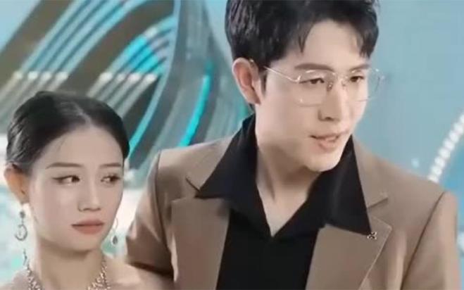 替身上位總裁輕點撩(錯認成寵，張先生寵妻好甜)(全集)