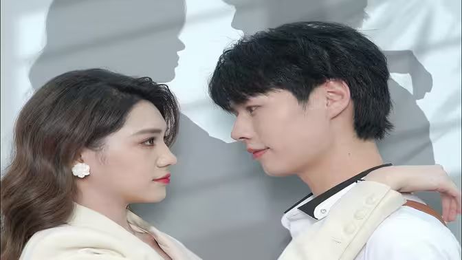 綁定暴富系統(tǒng)后霸總戀愛(ài)腦了(全集)